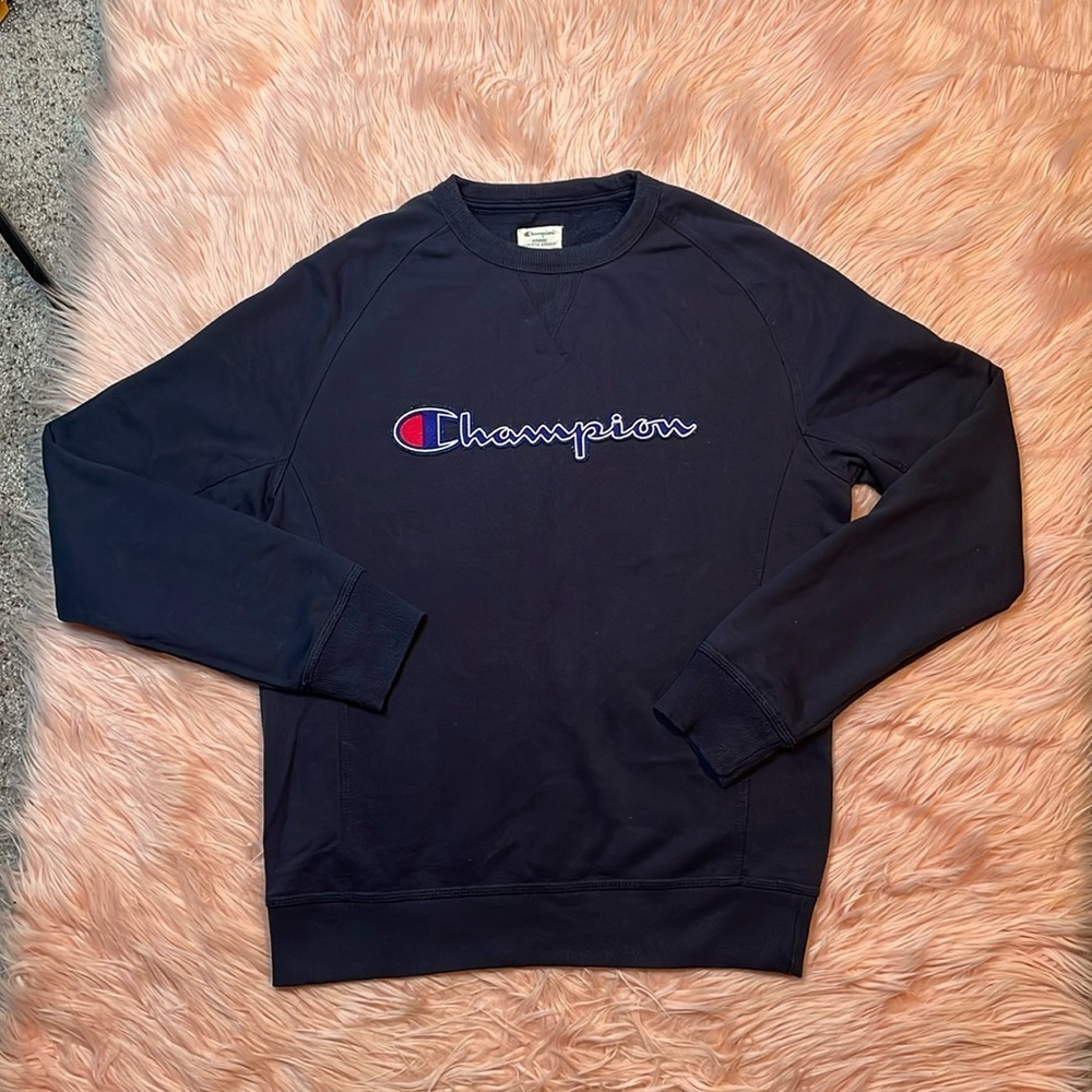 Champion Navy Blue Woman’s Crewneck Pullover Size Medium
